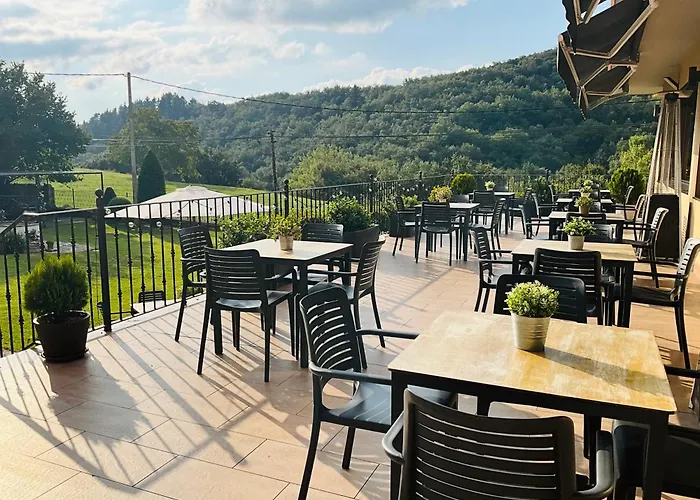 מלון Don Pablo Villasana de Mena